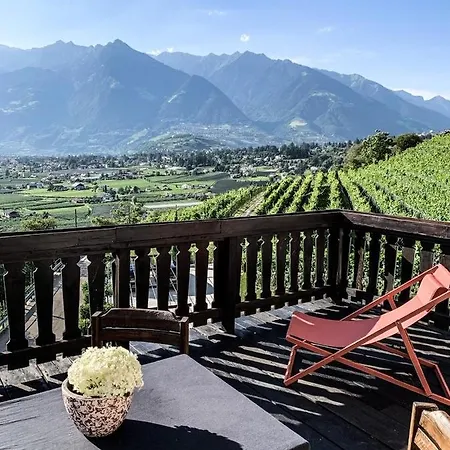 Pratenberg Wine Lodge 4*