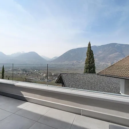 Wine Pratenberg Guest house Merano